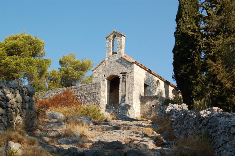Die kleine Kapelle bei Malo Zarace.