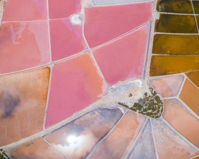 Farbenfrohes Naturschauspiel: Salinen in Ses Salines, Mallorca