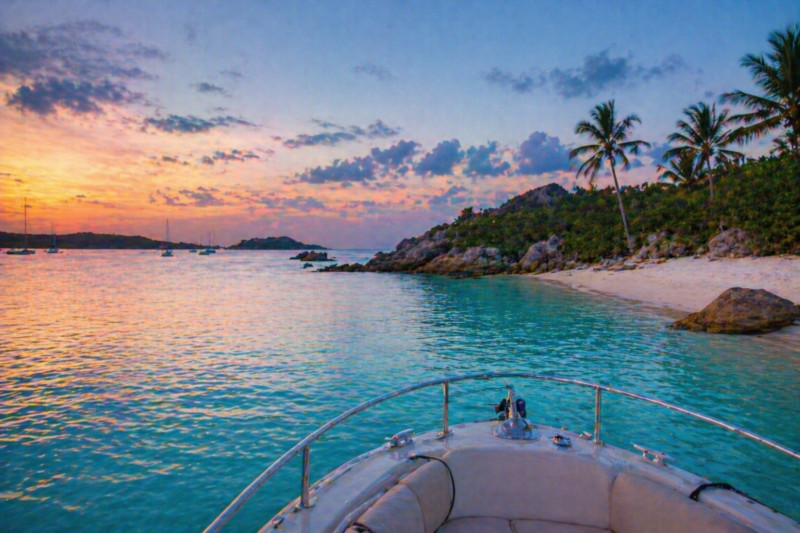 Die beste Reisezeit für einen Bootscharter auf den Bahamas: Ein kompletter Saison-Guide
