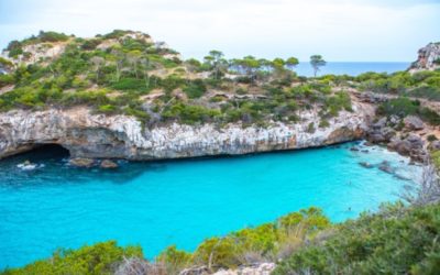 Versteckte Strände und Buchten, die Sie auf Mallorca mit dem Boot erreichen können